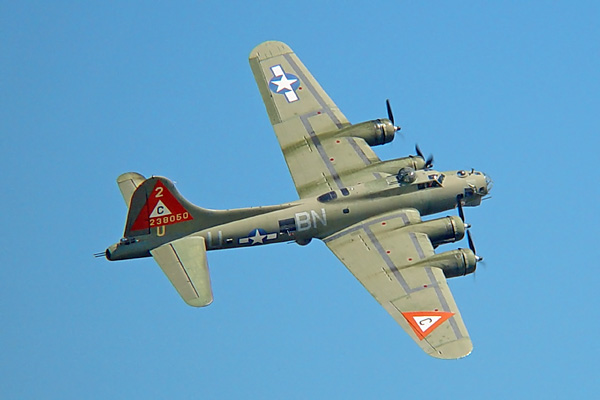 B-17 Flying Fortress (Bomber): Pictures